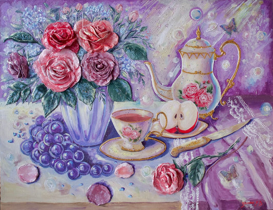 Mawar dan Teko Antik (Roses and Antique Teapot)